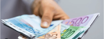 Piazza Affari giù con Cucinelli che sprofonda ma settembre in rialzo