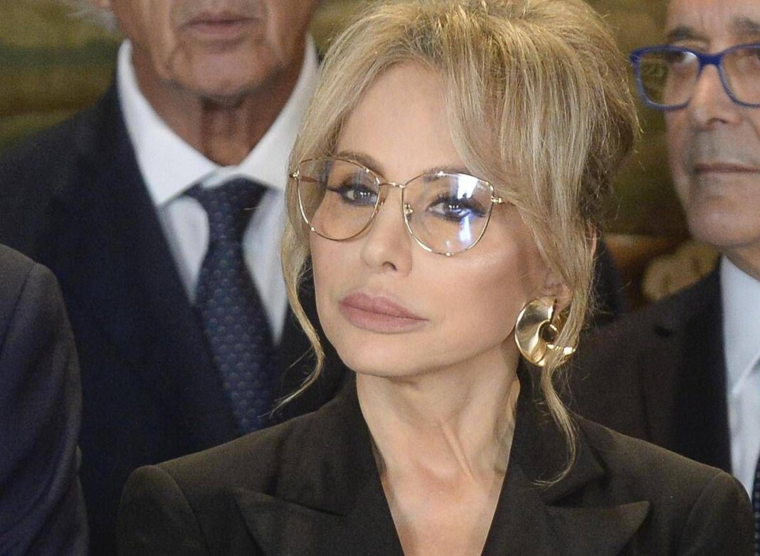Marina Berlusconi contro le “due facce” della giustizia. L’Anm: “Errori fisiologici”. Insorge Forza Italia